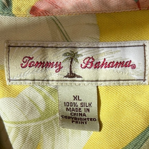 Tommy Bahama XL‎ Mens Silk Hawaiian Shirt Floral Camp Button Tropical Yellow - Picture 4 of 4